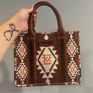 Small wrangler purse